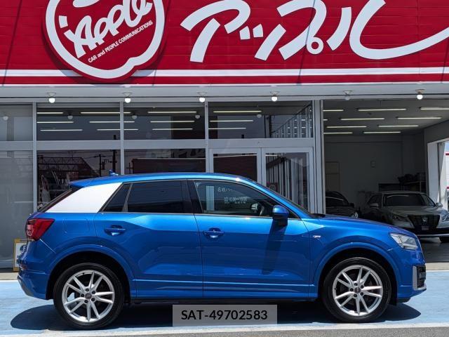 Audi Q2 2017-06 8334930-5