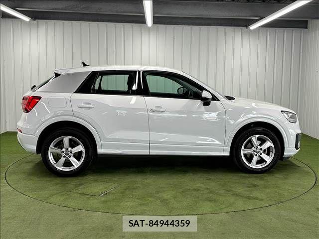 Audi Q2 2020-11 8334929-14