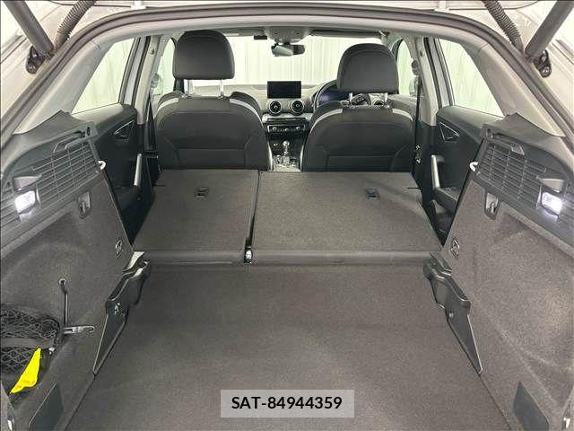Audi Q2 2020-11 8334929-17