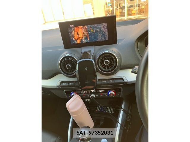 Audi Q2 2018-02 8334931-13
