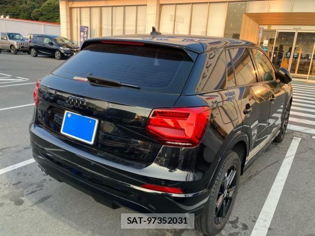 Audi Q2 2018-02 8334931-2