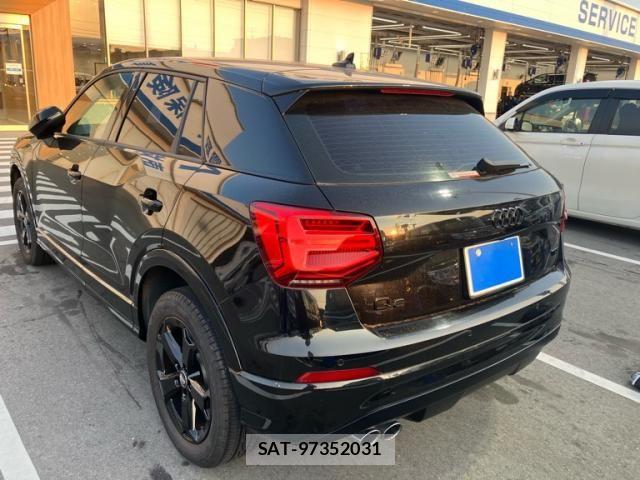 Audi Q2 2018-02 8334931-3