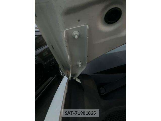 Audi Q2 2018-09 8334936-13