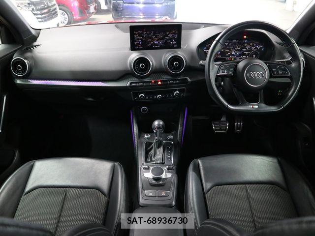 Audi Q2 2017-06 8411274-2