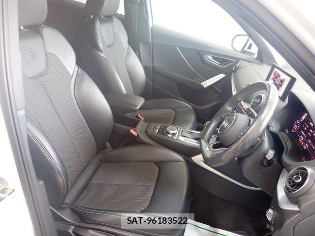 Audi Q2 2018-12 8485051-21