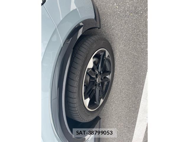 Audi Q2 2023-09 8561198-3