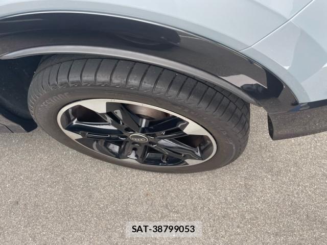 Audi Q2 2023-09 8561198-8