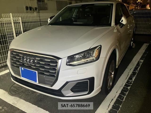 Audi Q2 2017-11 8658072-2