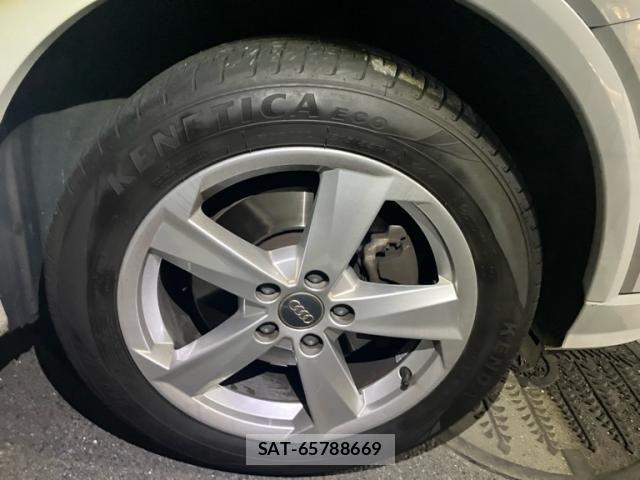 Audi Q2 2017-11 8658072-6