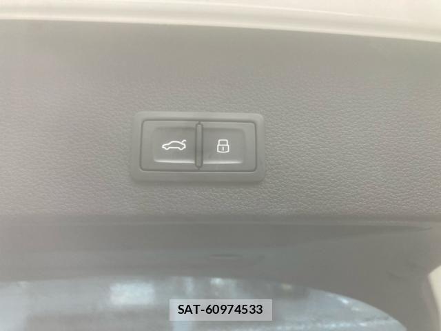 Audi Q2 2018-10 8658069-7