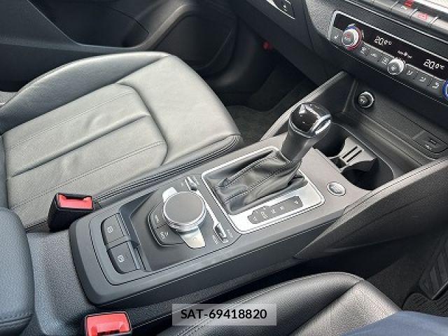 Audi Q2 2021-08 8658068-15