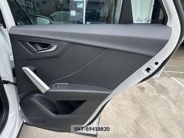 Audi Q2 2021-08 8658068-19