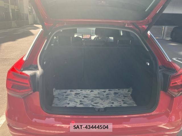 Audi Q2 2021-01 8658070-13