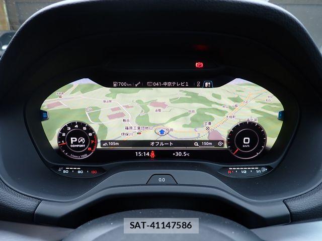 Audi Q2 2018-03 8740619-10