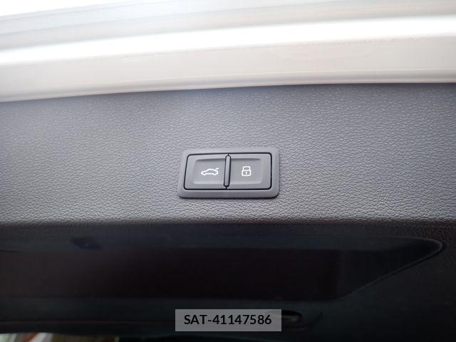 Audi Q2 2018-03 8740619-25