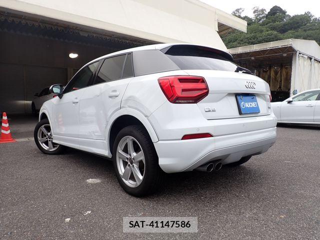 Audi Q2 2018-03 8740619-2