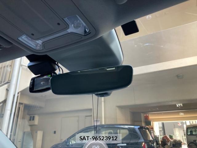Audi Q2 2019-12 8740618-18