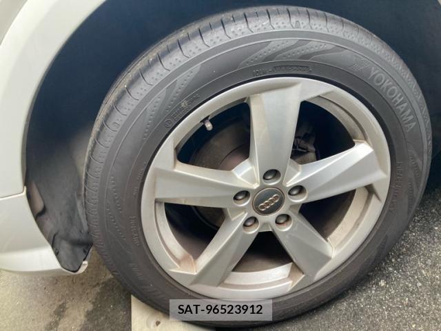 Audi Q2 2019-12 8740618-4