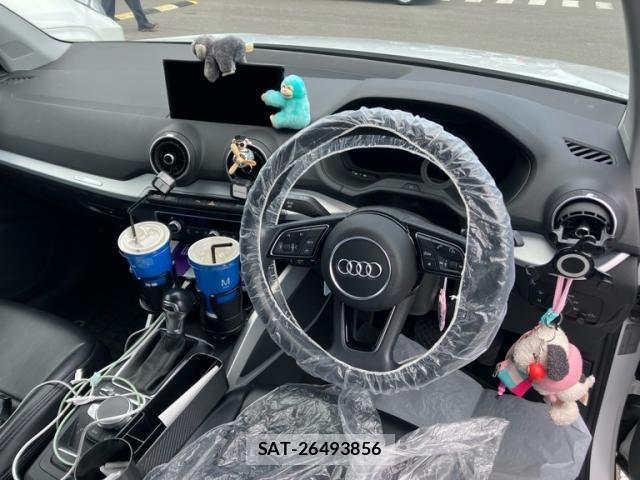 Audi Q2 2018-06 8779554-14