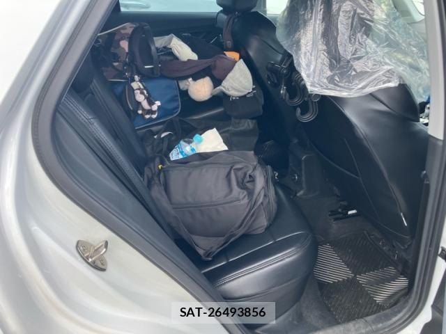 Audi Q2 2018-06 8779554-15