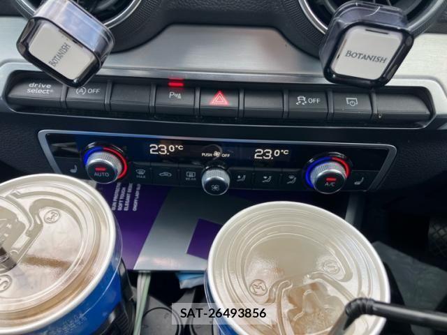 Audi Q2 2018-06 8779554-25