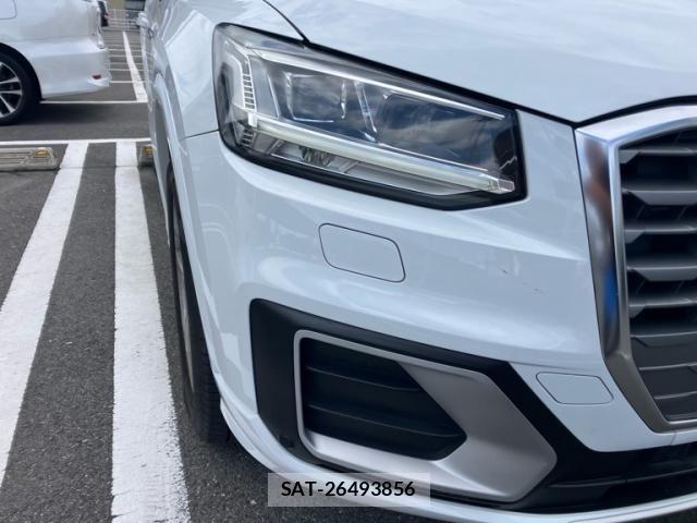 Audi Q2 2018-06 8779554-3
