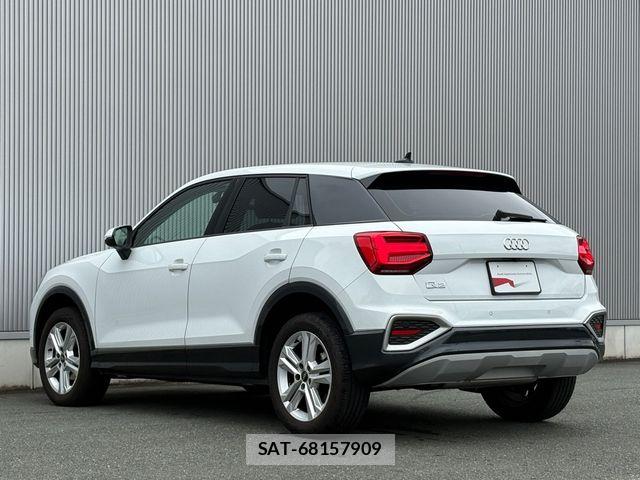 Audi Q2 2023-10 8827910-13