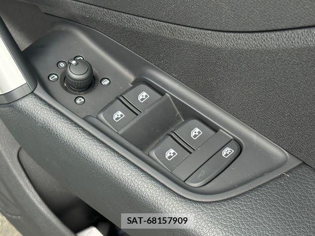 Audi Q2 2023-10 8827910-21