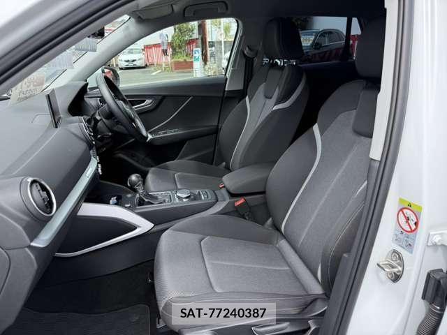 Audi Q2 2017-12 8870444-10