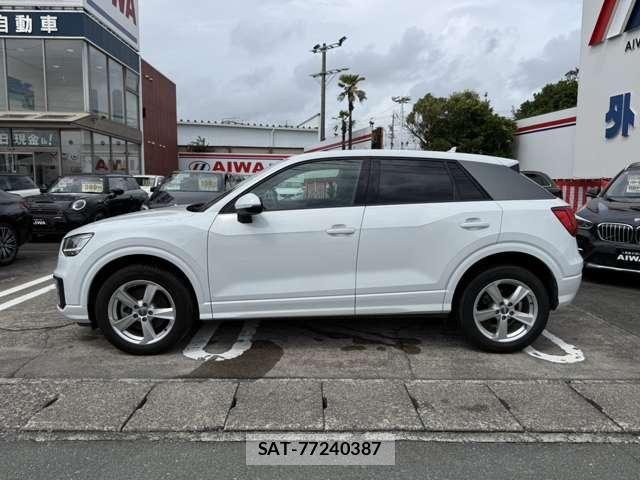 Audi Q2 2017-12 8870444-1