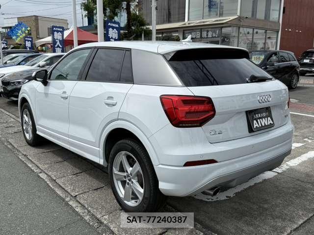 Audi Q2 2017-12 8870444-2
