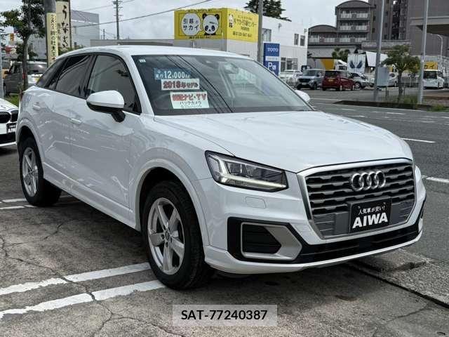 Audi Q2 2017-12 8870444-6