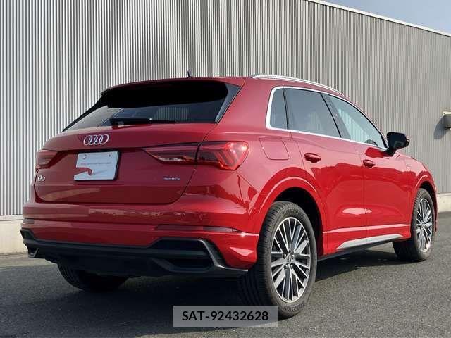 Audi Q3 2024-06 1285610-6