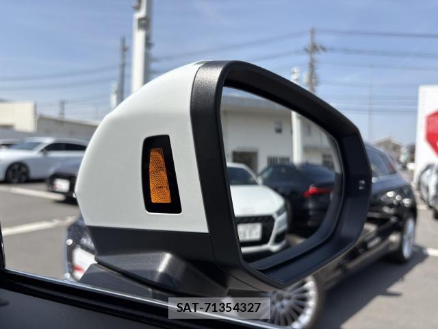 Audi Q3 2024-12 6610617-10