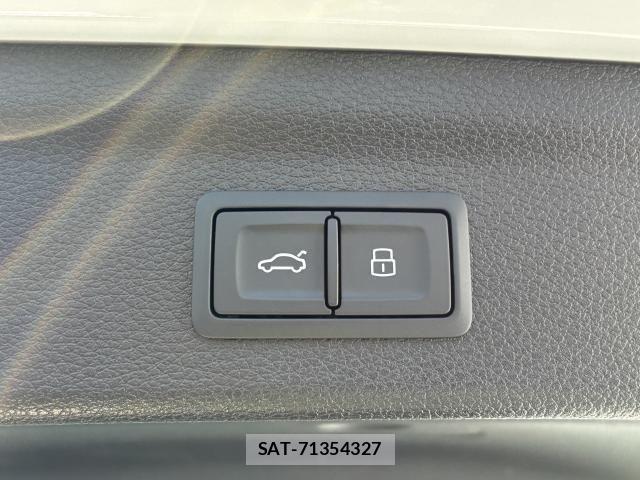 Audi Q3 2024-12 6610617-25