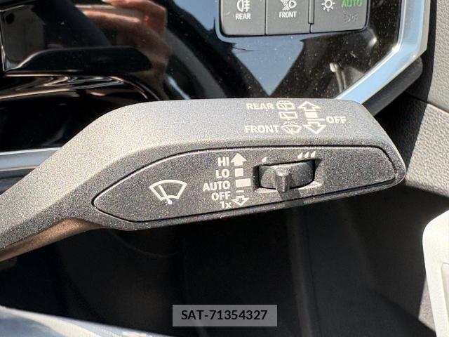 Audi Q3 2024-12 6610617-26