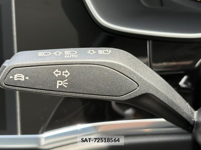 Audi Q3 2024-12 6610618-9