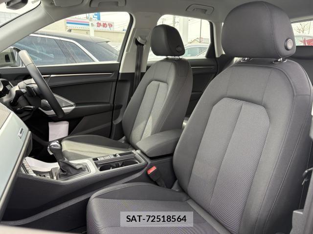 Audi Q3 2024-12 6610618-13