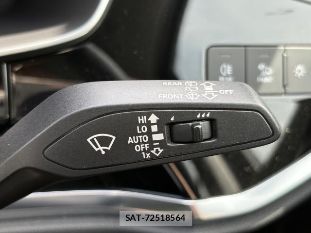 Audi Q3 2024-12 6610618-27