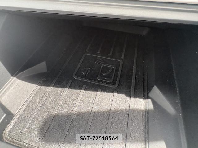 Audi Q3 2024-12 6610618-7