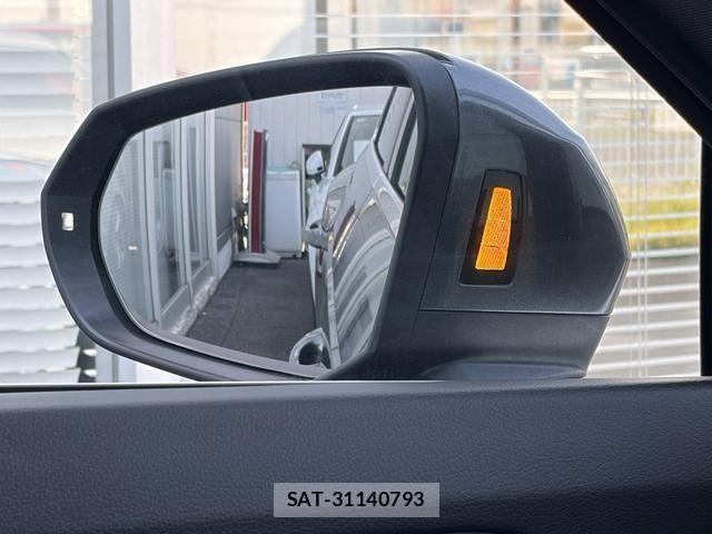 Audi Q3 2024-08 6675030-9