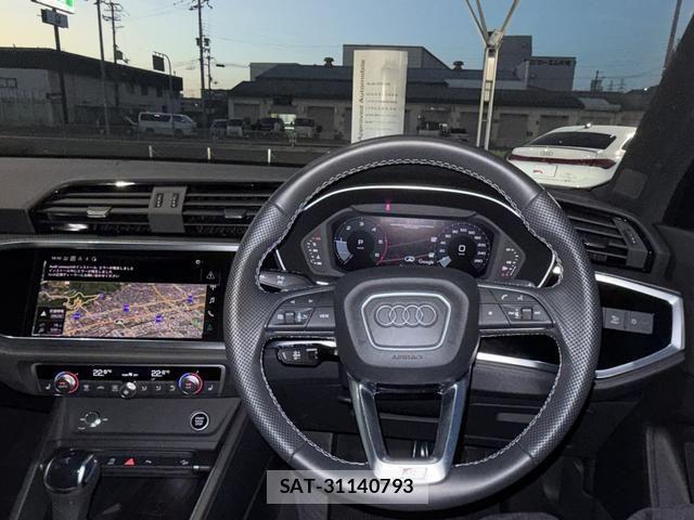 Audi Q3 2024-08 6675030-11