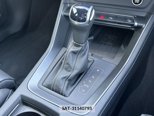 Audi Q3 2024-08 6675030-12