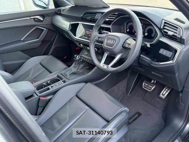Audi Q3 2024-08 6675030-1