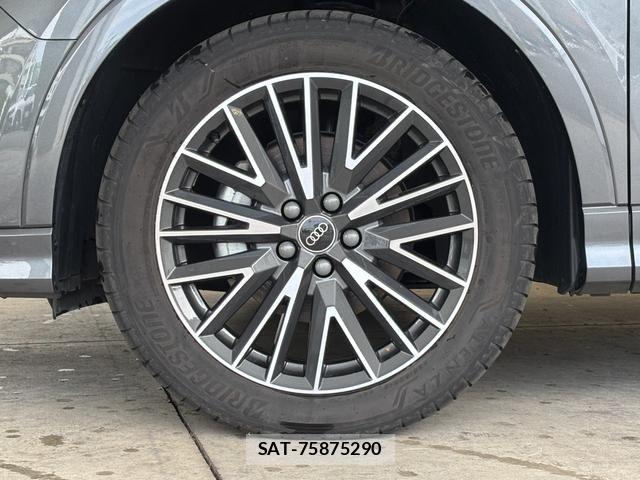 Audi Q3 2024-08 6750900-15