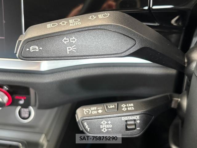 Audi Q3 2024-08 6750900-7