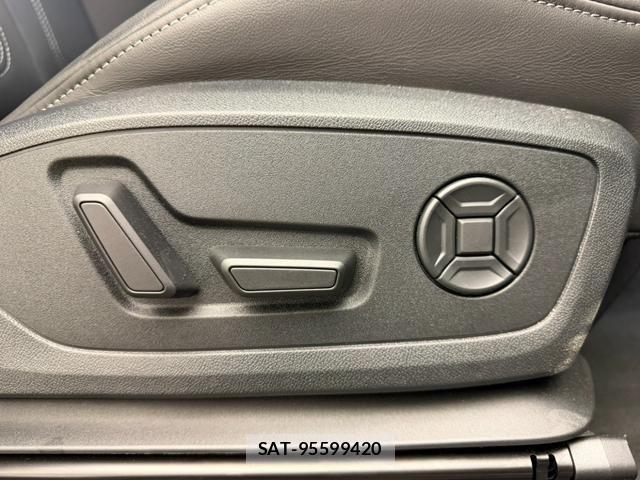Audi Q3 2024-08 6813805-9