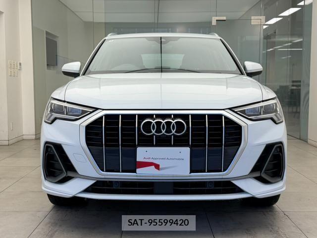 Audi Q3 2024-08 6813805-14