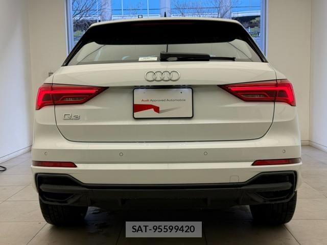 Audi Q3 2024-08 6813805-15