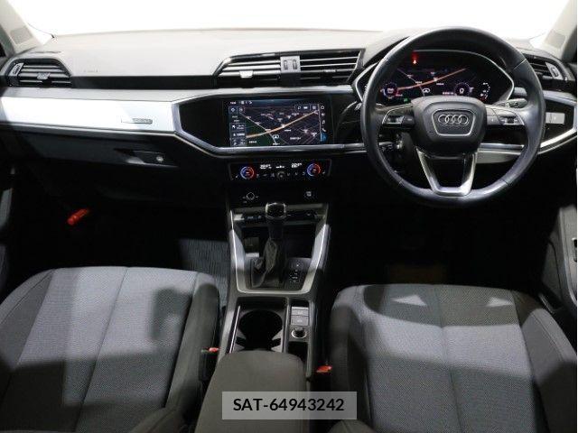 Audi Q3 2021-07 6813812-13